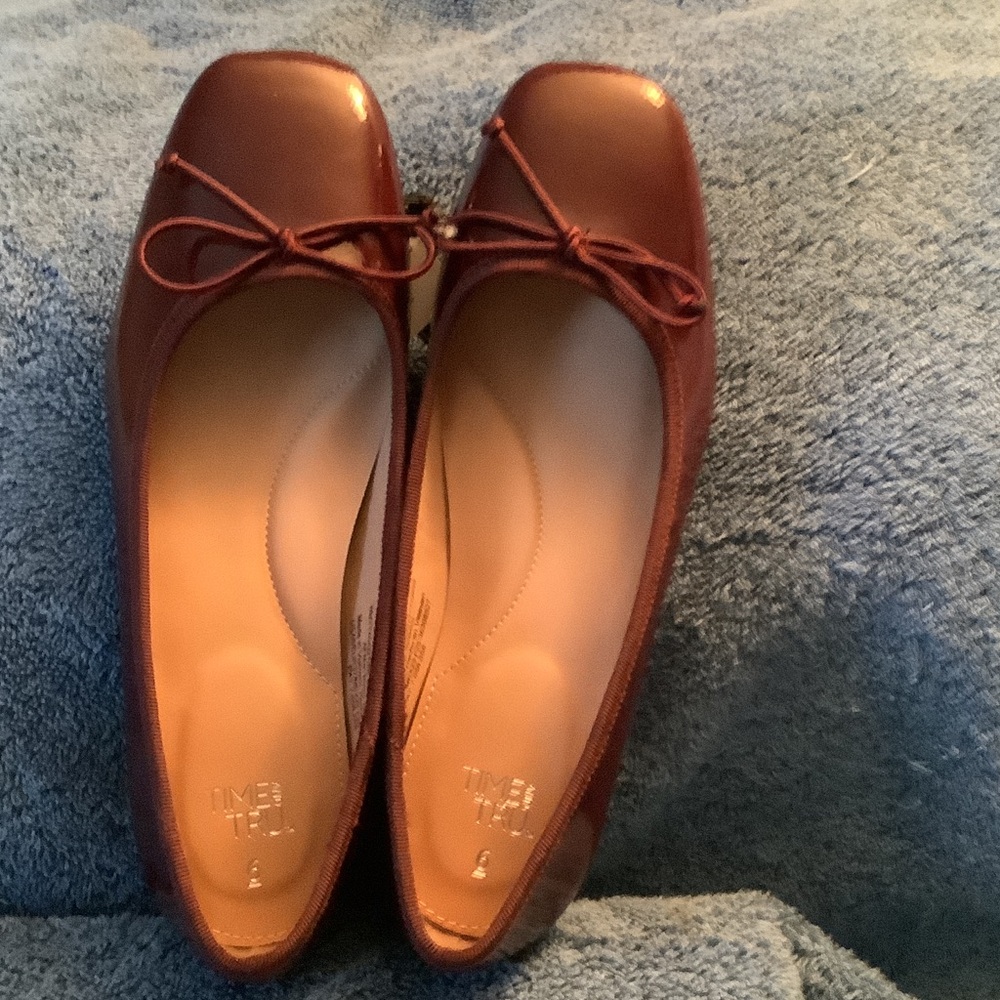 Time and Tru Women's Burgundy Square-Toe Ballet Flats with Bow